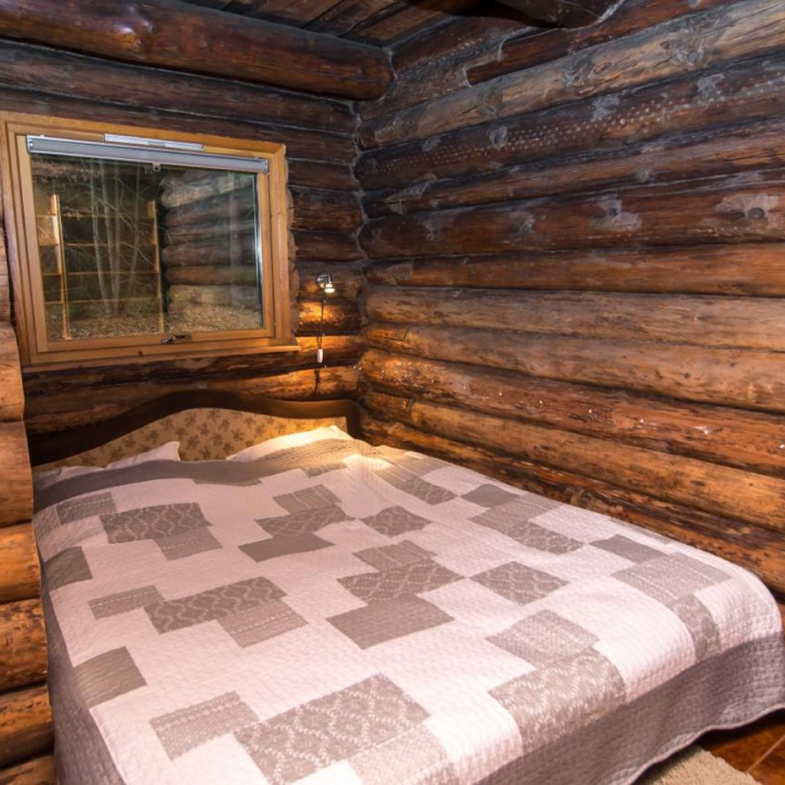 Log Cabin 8